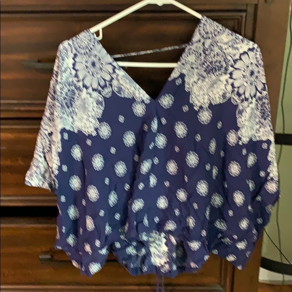 Aakaa bandanna print top